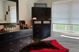 38 Freedom Trail Dr, Portsmouth, RI 02871 - Photo 11