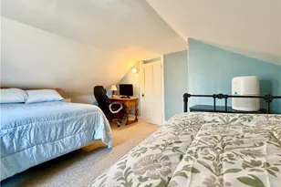 327 Spring St, Newport, RI 02840 - Photo 9