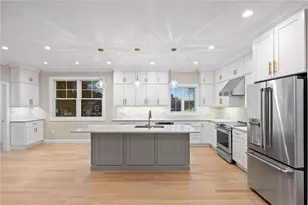 25 Scallop Shell Rd, Narragansett, RI 02882 - Photo 5