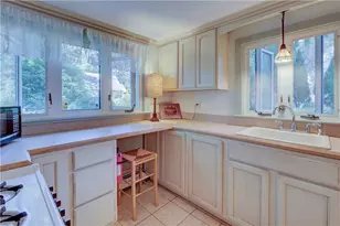 47 Wake Robin Trail, Narragansett, RI 02874 - Photo 11