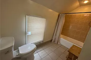 20 Narragansett Ave, Newport, RI 02840 - Photo 31