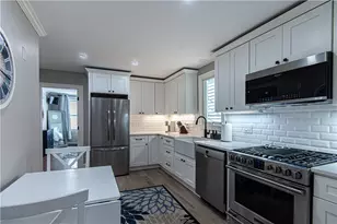 30 Prospect Hill, Newport, RI 02840 - Photo 3