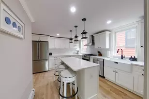 30 Prospect Hill, Newport, RI 02840 - Photo 3