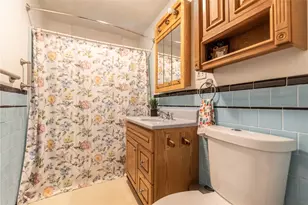 112 Lebrun Ave, Woonsocket, RI 02895 - Photo 9