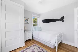 10 Eustis Ave, Newport, RI 02840 - Photo 27