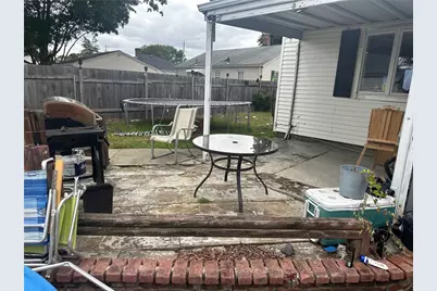 496 Beverage Hill Avenue, Pawtucket, RI 02861 - Photo 21