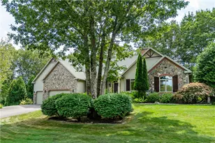 1 Victoria Dr, Smithfield, RI 02917 - Photo 3