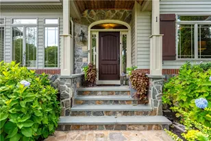 1 Victoria Dr, Smithfield, RI 02917 - Photo 5