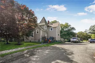 185 Stafford Rd, Tiverton, RI 02878 - Photo 1