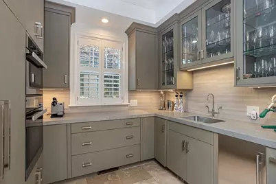 135 Cliff Drive, Narragansett, RI 02882 - Photo 27