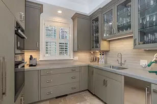 135 Cliff Dr, Narragansett, RI 02882 - Photo 27