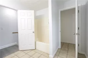 33 Dome St, Providence, RI 02908 - Photo 9