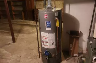 63 Pond View Dr, Warwick, RI 02886 - Photo 17