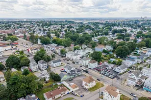 674 N Broadway, East Providence, RI 02914 - Photo 3