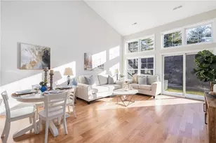 40 Overlook Ln, Glocester, RI 02814 - Photo 9