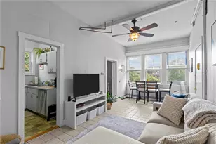 21 Federal St, Warren, RI 02885 - Photo 9