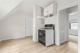 1250 Cranston St, Cranston, RI 02905 - Photo 19