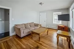 39 Hillview Ave, Providence, RI 02908 - Photo 3