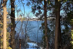 351 County Rd, Barrington, RI 02806 - Photo 19