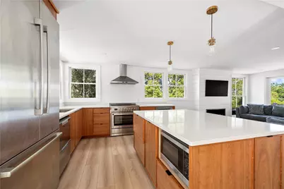 804 Mohegan Trail, Block Island, RI 02807 - Photo 11