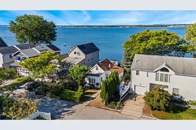 41 White Avenue, East Providence, RI 02915 - Photo 17