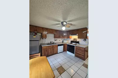 41 White Avenue, East Providence, RI 02915 - Photo 9