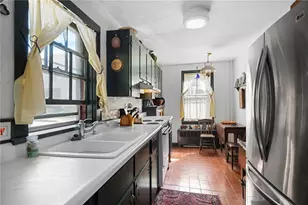 23 Willow St, Newport, RI 02840 - Photo 17