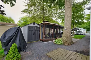 533 Forest Prk, Middletown, RI 02842 - Photo 21