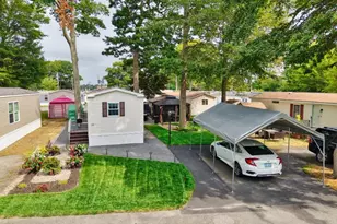 533 Forest Prk, Middletown, RI 02842 - Photo 3