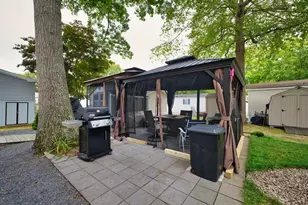 533 Forest Prk, Middletown, RI 02842 - Photo 19