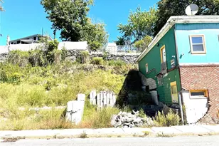 115 Railroad St, Woonsocket, RI 02895 - Photo 3