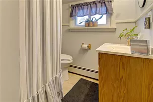 52 Uncas St, Warwick, RI 02889 - Photo 23