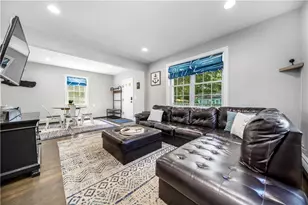 52 Benefit St, Warwick, RI 02886 - Photo 5