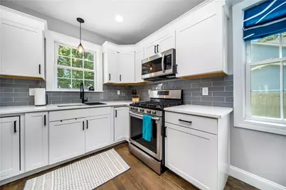 52 Benefit Street, Warwick, RI 02886 - Photo 7