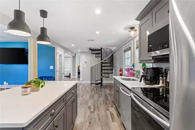 4 James Street, Middletown, RI 02842 - Photo 15