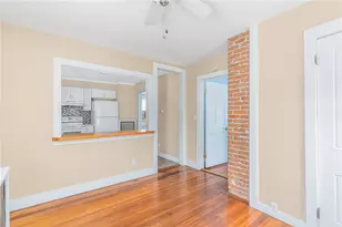 23 Holland St, Newport, RI 02840 - Photo 7