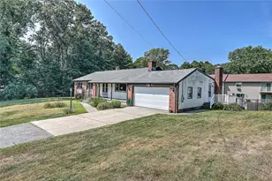 45 Countryside Dr, North Providence, RI 02904 - Photo 3