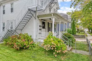 107 Franklin St, Bristol, RI 02809 - Photo 3