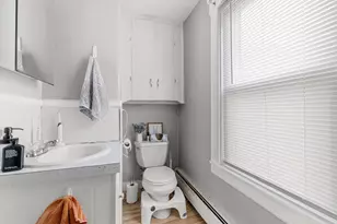 107 Franklin St, Bristol, RI 02809 - Photo 25