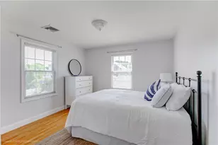 17 Clinton St, Newport, RI 02840 - Photo 21