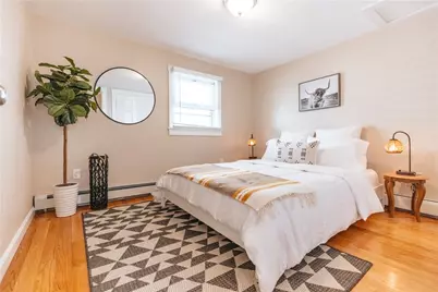 28 Dixon Street, Newport, RI 02840 - Photo 17