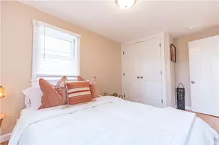 28 Dixon St, Newport, RI 02840 - Photo 13