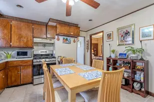 123 Yorkshire St, Providence, RI 02908 - Photo 15