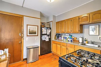 134 Irving Avenue, Providence, RI 02906 - Photo 9