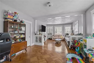 122 Lowden St, Pawtucket, RI 02860 - Photo 3