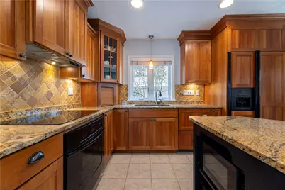 73 Conanicus Avenue #4, Jamestown, RI 02835 - Photo 13