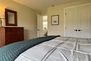 70 Carroll Ave, Newport, RI 02840 - Photo 15