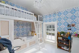 729 Bellevue Ave, Newport, RI 02840 - Photo 9