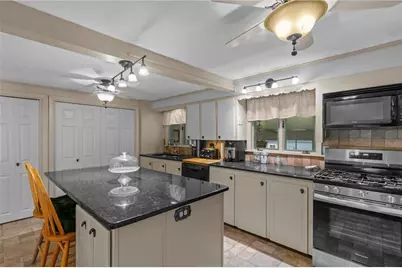 103 Clews Street, Pawtucket, RI 02861 - Photo 3