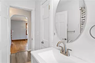 180 Grassmere Ave, East Providence, RI 02914 - Photo 7